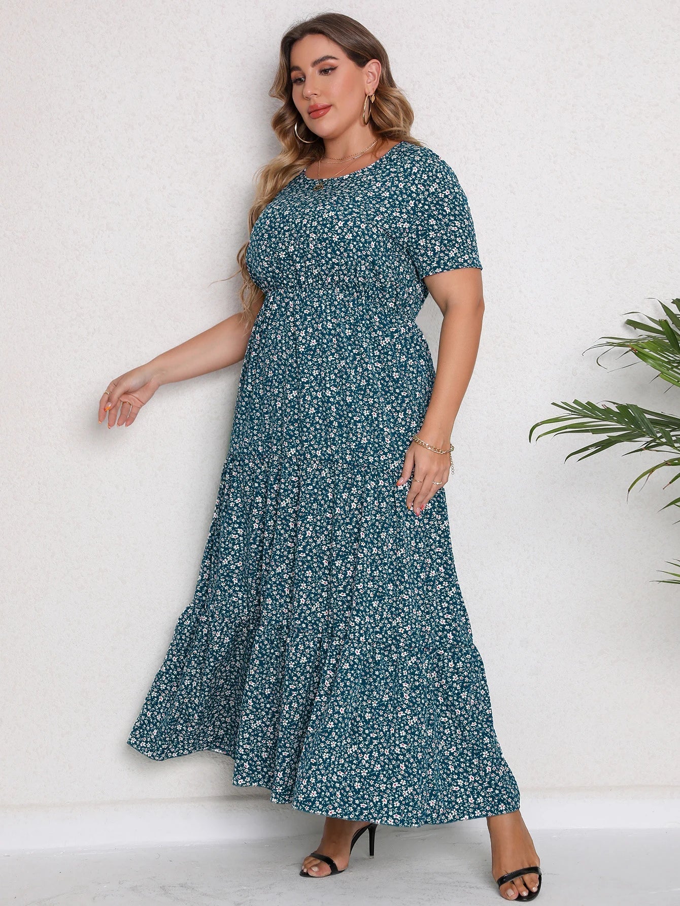 Vestido Longo Plus Size Floral